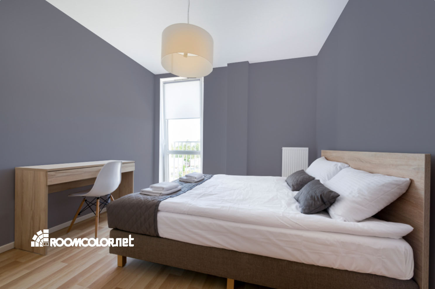 Dulux 10RB 28/055