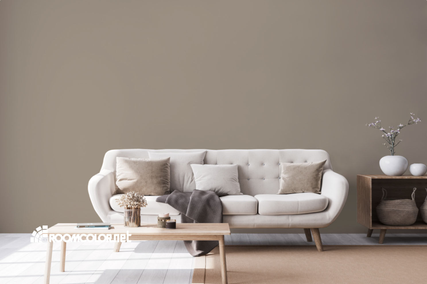 Dulux 21YY 38/102