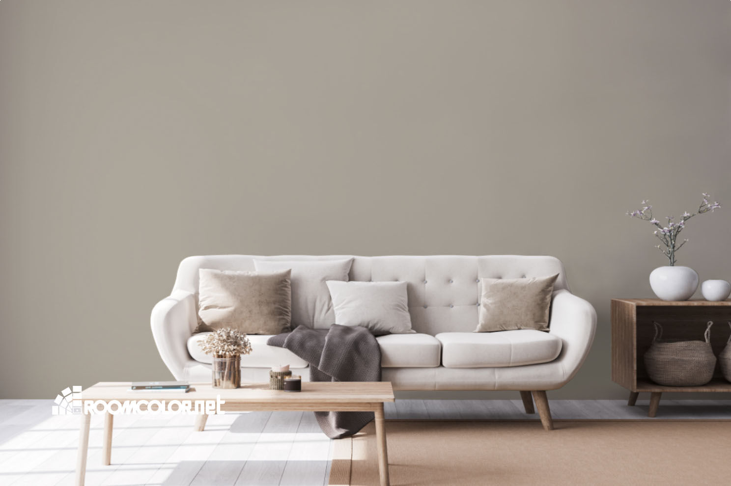 Dulux 40YY 51/084