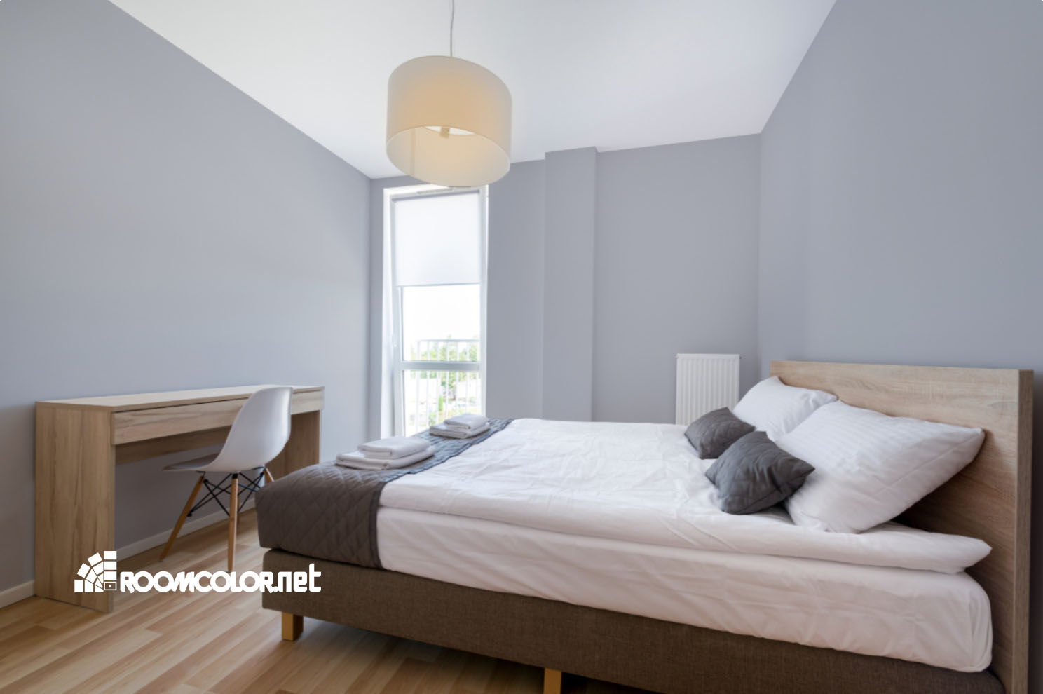 Dulux 70BB 64/035
