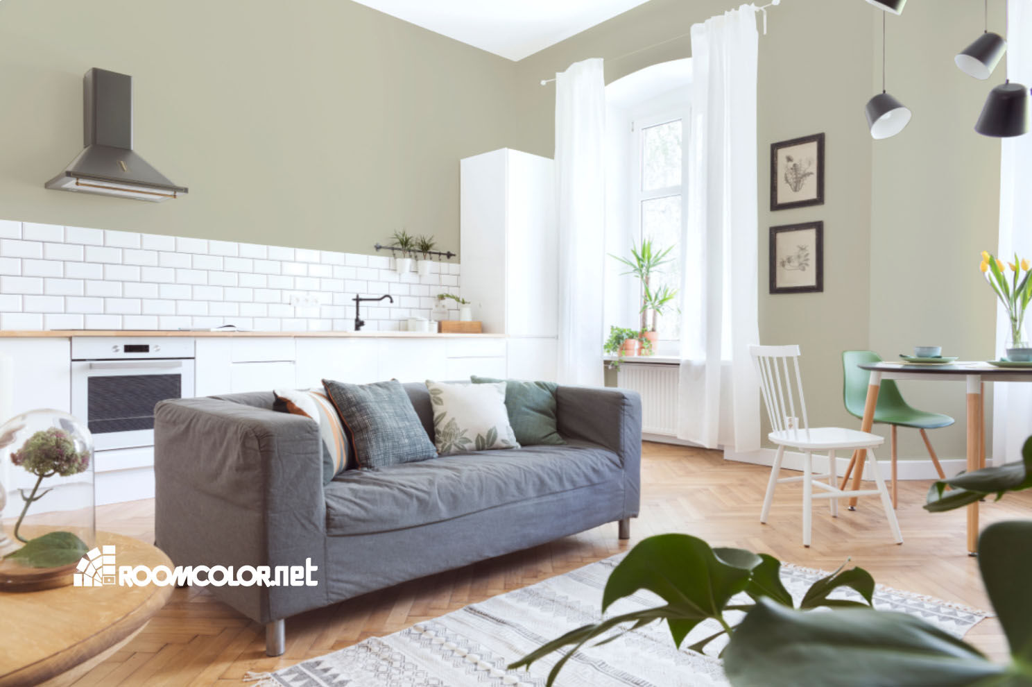 Dulux 70YY 57/098