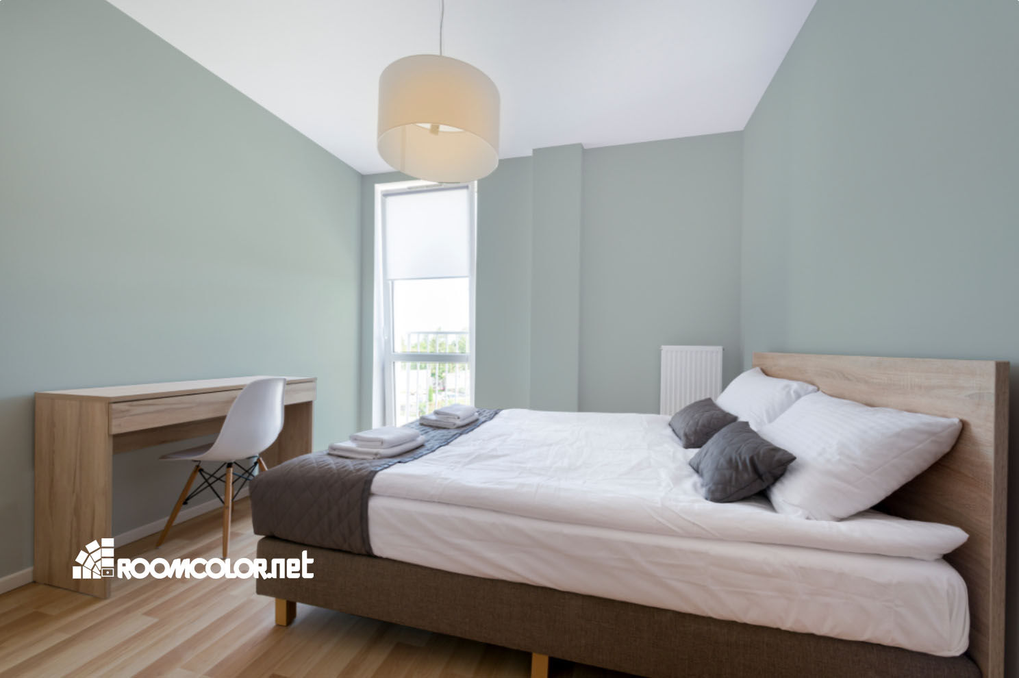 Dulux 90GY 63/047
