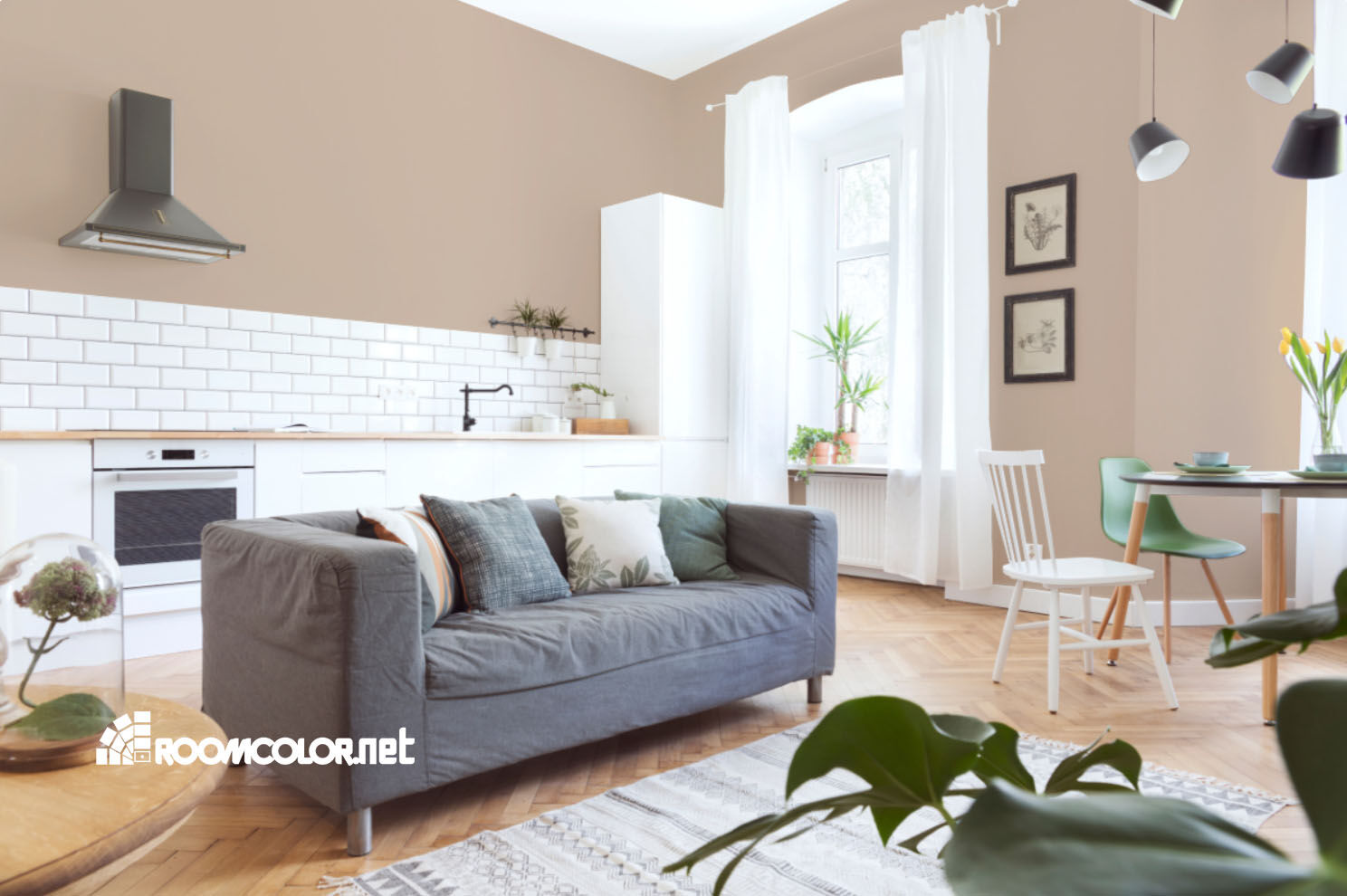 Dulux 90YR 53/132