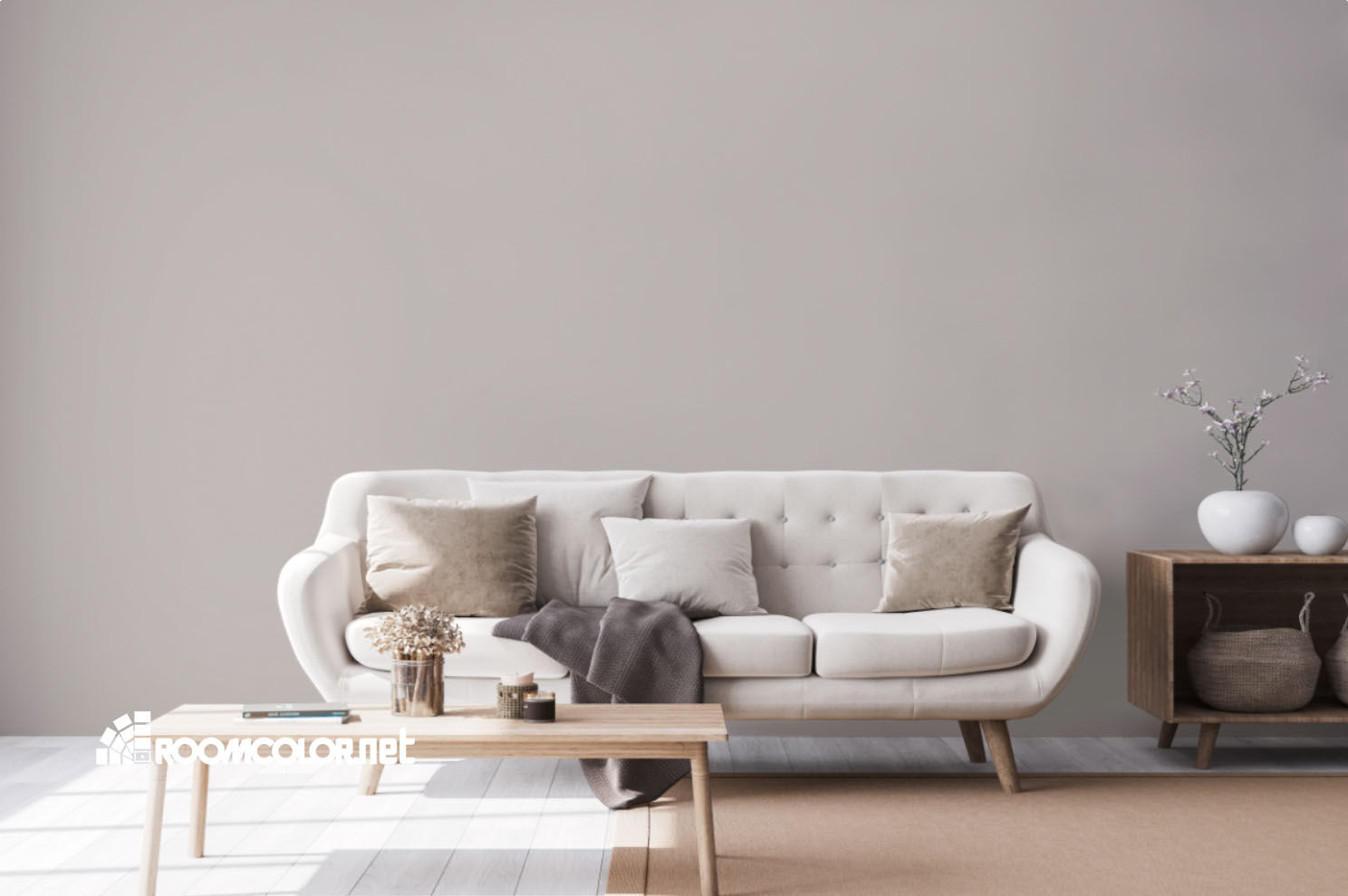 Dulux 90YR 64/040