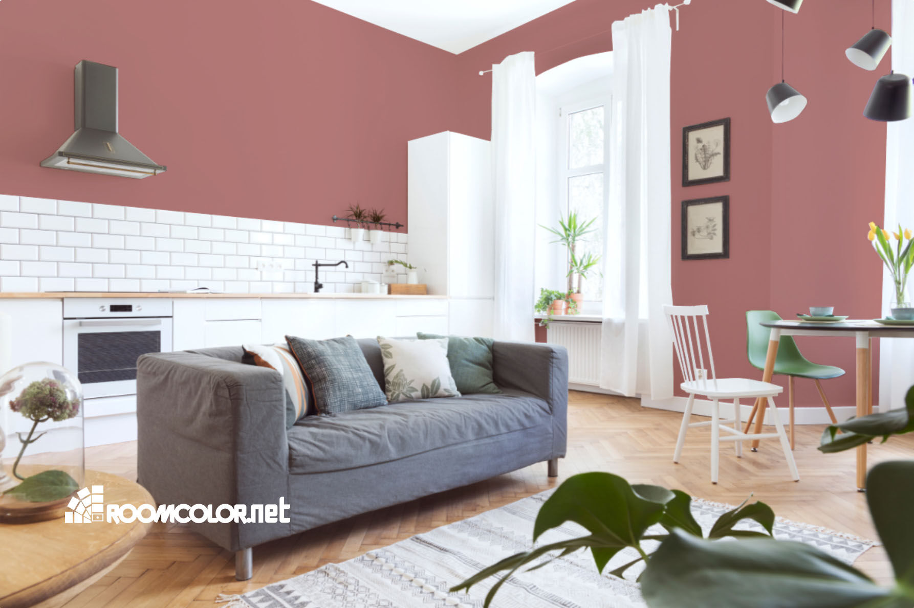 Dulux 04YR 27/258